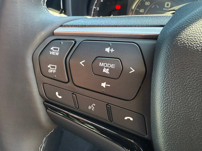 2025 Isuzu MU-X LS-T