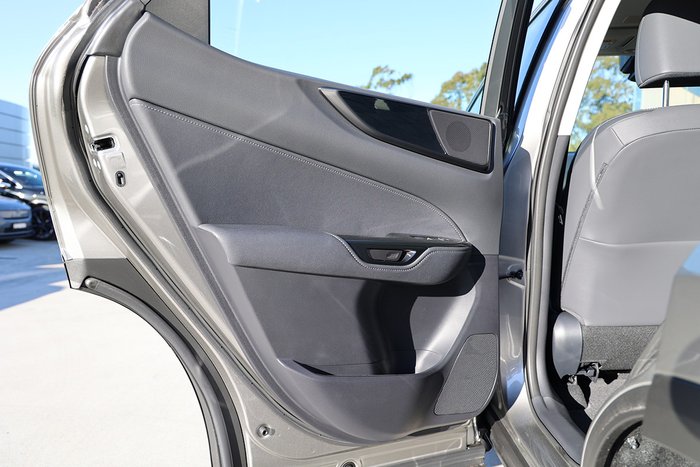 2025 Lexus NX350H NX350h Luxury 2.5L Hybrid Auto CVT Wagon 2M00500 001