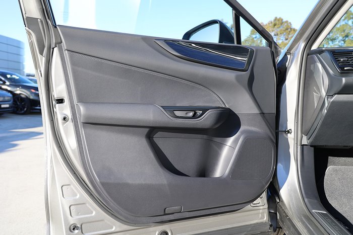 2025 Lexus NX350H NX350h Luxury 2.5L Hybrid Auto CVT Wagon 2M00500 001