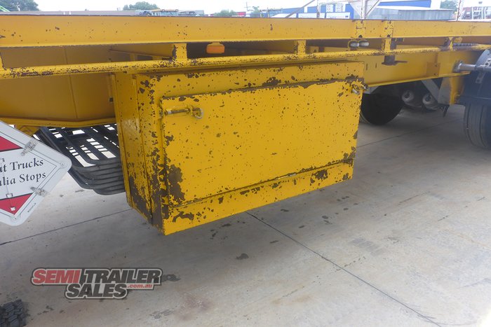 1996 Krueger 12 Pallet Flat Top A Trailer