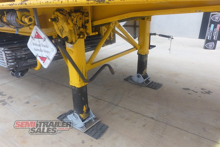 1996 Krueger 12 Pallet Flat Top A Trailer