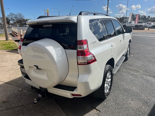 2016 TOYOTA PRADO VX