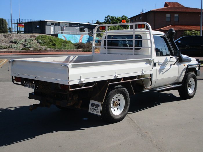 2017 Toyota Landcruiser Workmate VDJ79R White