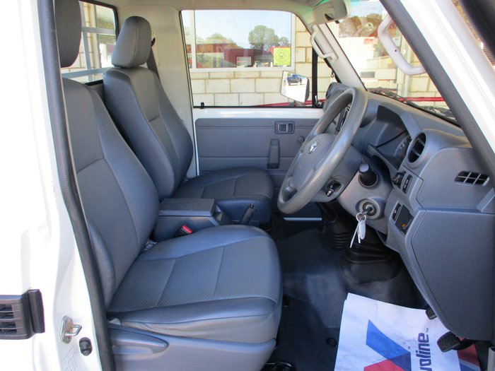 2017 Toyota Landcruiser Workmate VDJ79R White