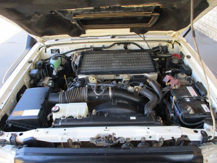 2017 Toyota Landcruiser Workmate VDJ79R White