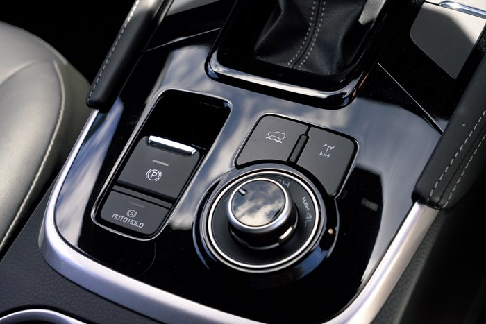 2025 Isuzu MU-X LS-T