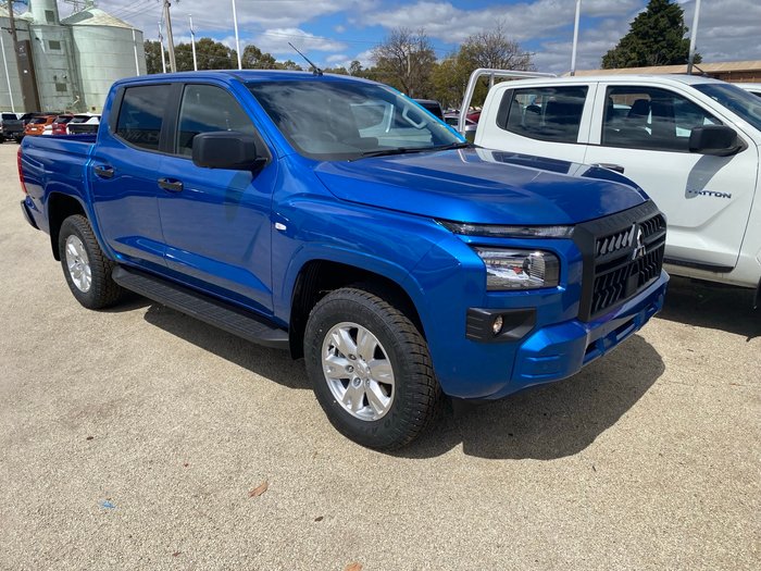 2025 MITSUBISHI Triton GLX+