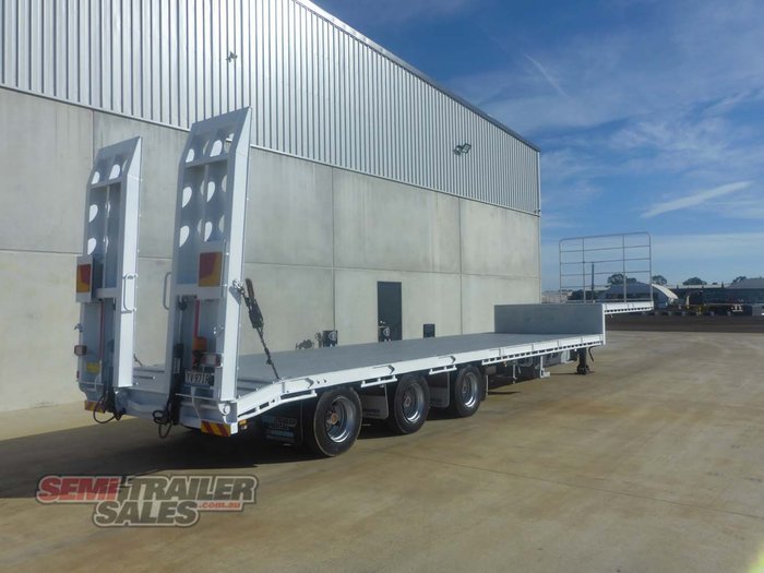 2011 Maxitrans Semi Dropdeck With Ramps - RENTAL