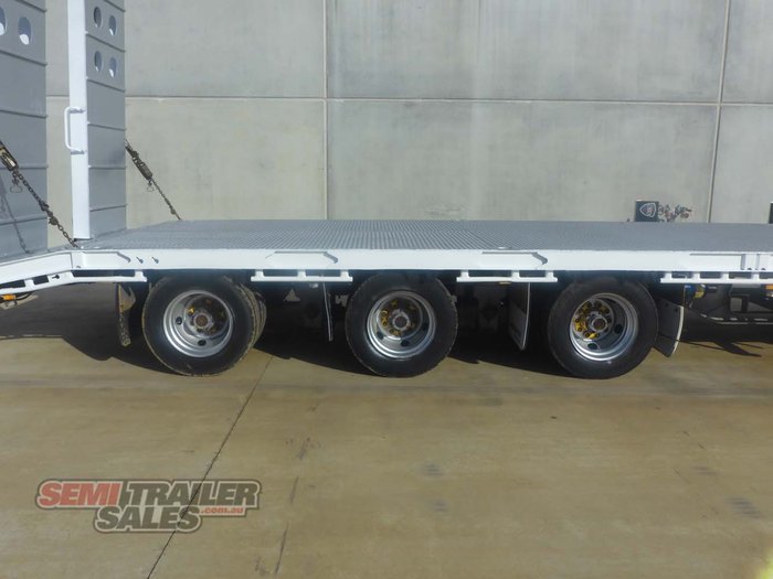 2011 Maxitrans Semi Dropdeck With Ramps - RENTAL