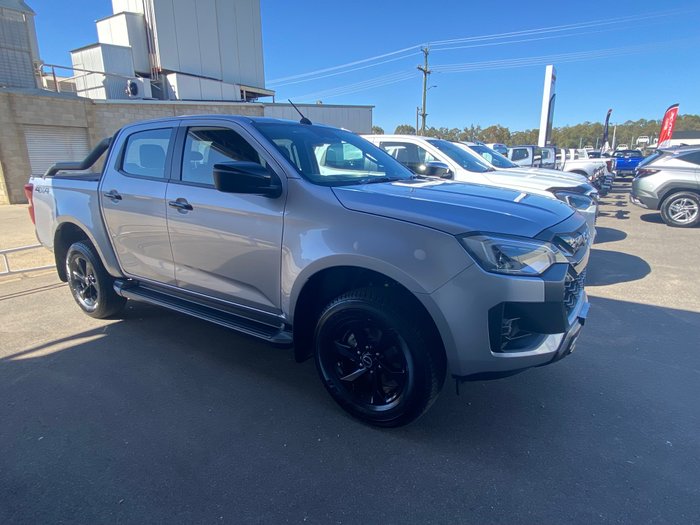 2025 ISUZU D-MAX LS-M XR