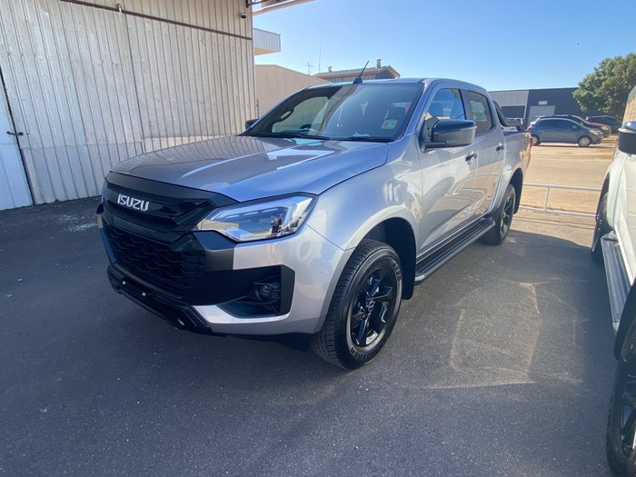 2025 ISUZU D-MAX LS-M XR
