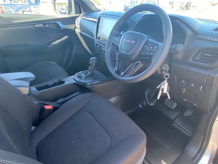 2025 ISUZU D-MAX LS-M XR