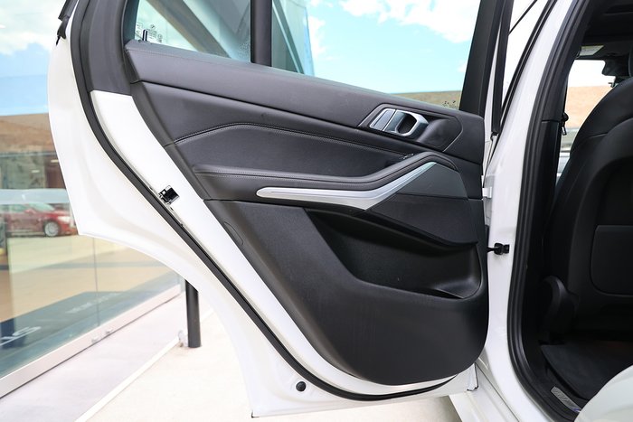 2020 BMW X5 xDRIVE40i M SPORT