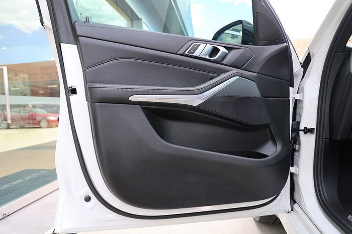 2020 BMW X5 xDRIVE40i M SPORT