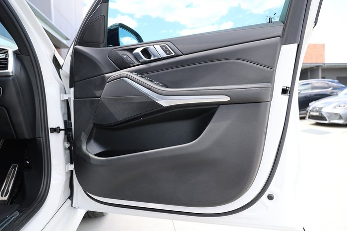 2020 BMW X5 xDRIVE40i M SPORT