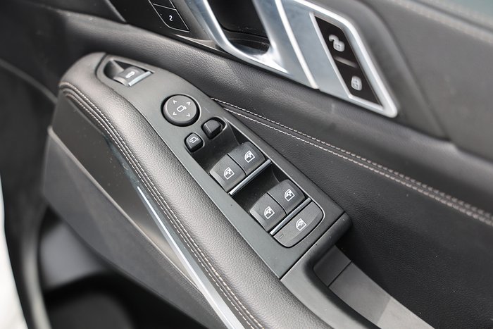 2020 BMW X5 xDRIVE40i M SPORT