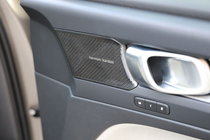 2022 Volvo XC40 T4 Inscription