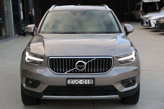 2022 Volvo XC40 T4 Inscription