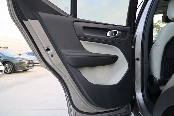 2022 Volvo XC40 T4 Inscription