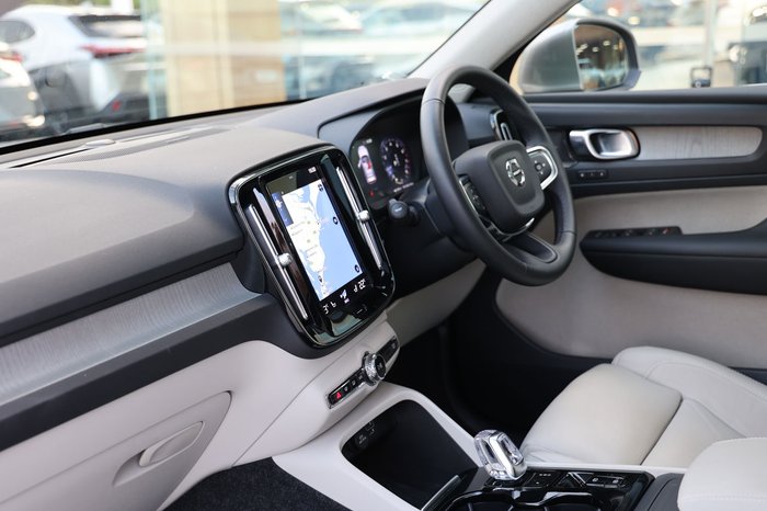 2022 Volvo XC40 T4 Inscription