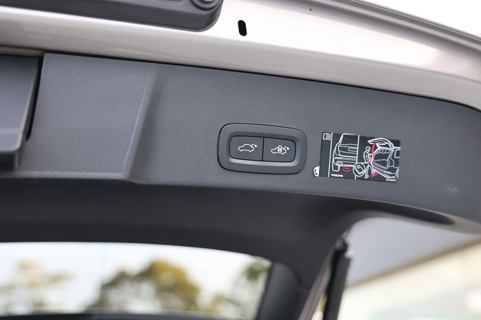 2022 Volvo XC40 T4 Inscription