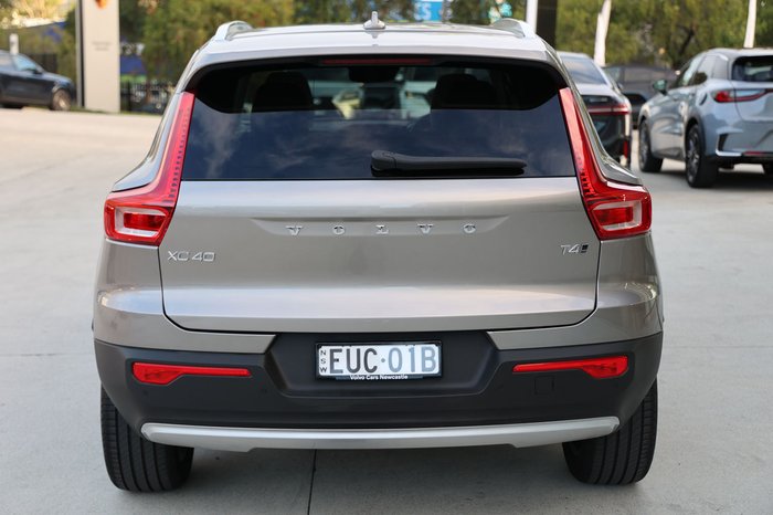 2022 Volvo XC40 T4 Inscription