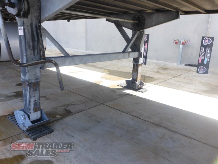 2005 Maxitrans 34FT Refrigerated Pantech STAT WRITE OFF