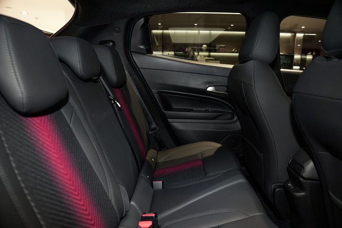 2025 Alfa Romeo Junior Ibrida