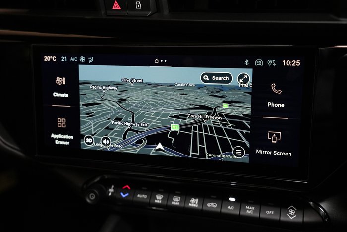 2025 Alfa Romeo Junior Ibrida