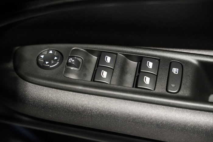 2025 Alfa Romeo Junior Ibrida