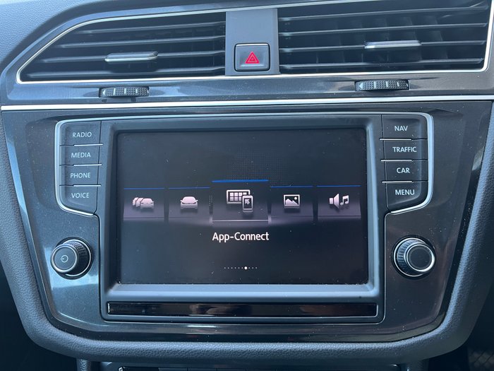 2017 VOLKSWAGEN TIGUAN 110 TDI COMFORTLINE