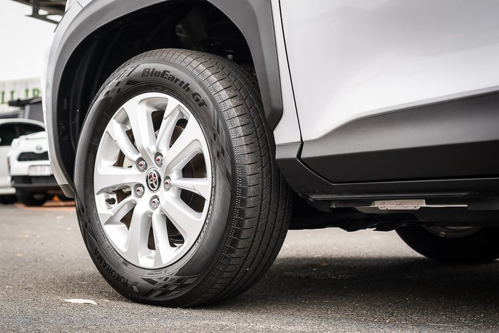 2024 Toyota Yaris Cross Hybrid GX