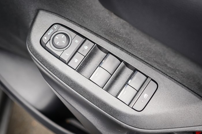 2024 Toyota Yaris Cross Hybrid GX