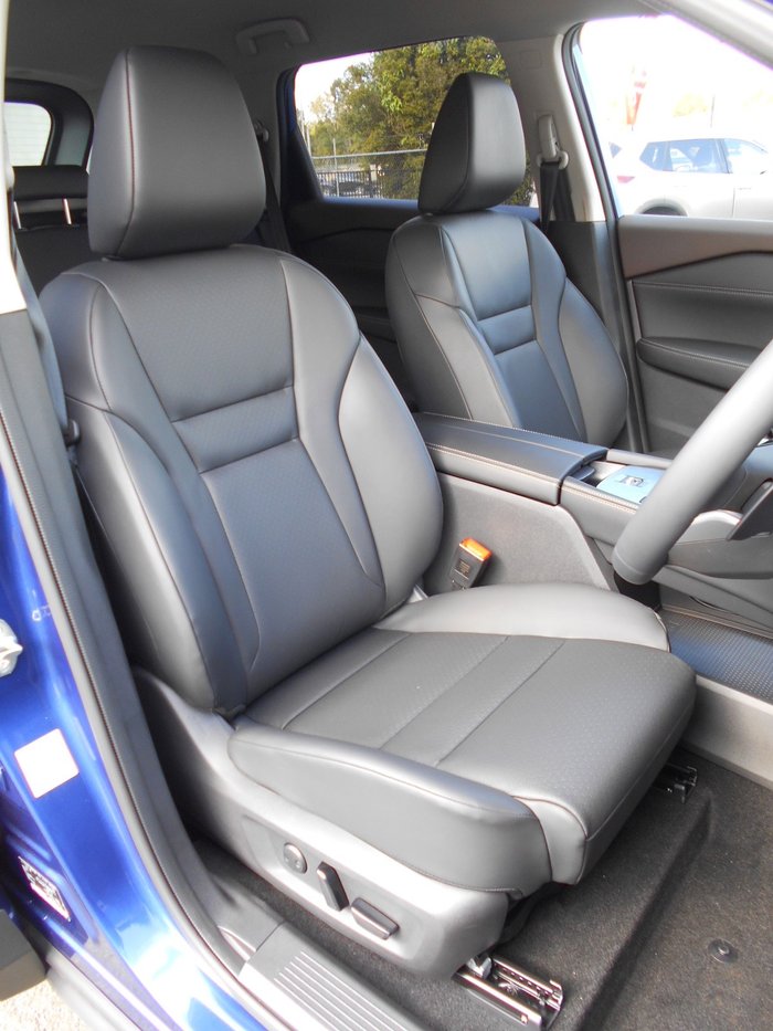 2025 USED VEHICLES X-TRAIL ST-L