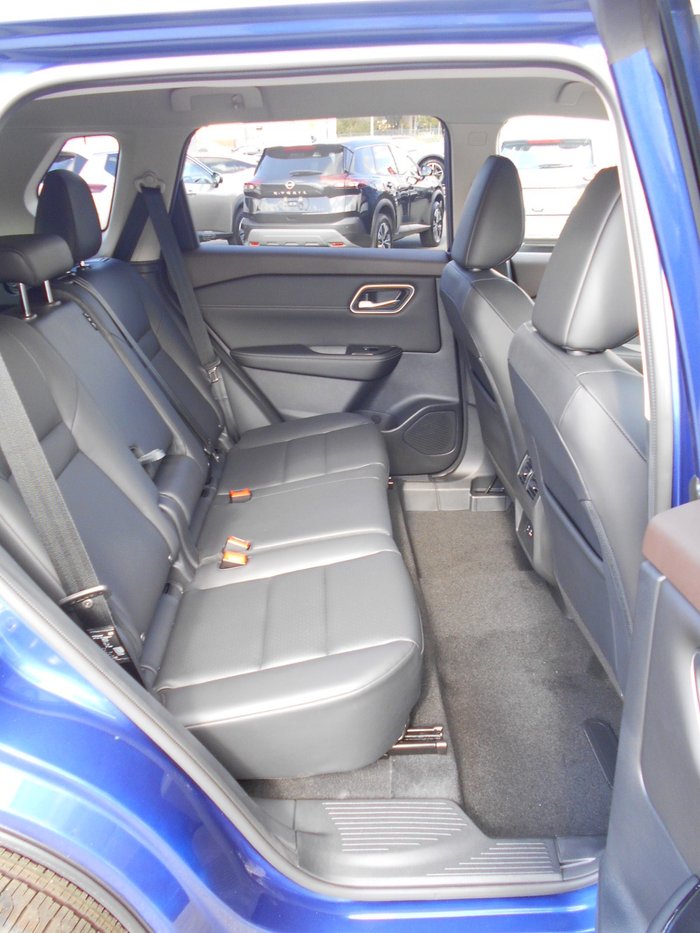 2025 USED VEHICLES X-TRAIL ST-L