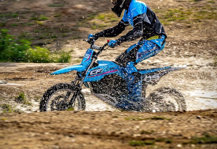 2025 CFMOTO CFX-5E 	Zephyr Blue