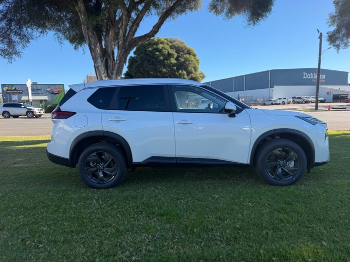 2026 NISSAN X-TRAIL