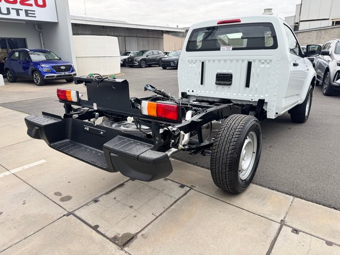2026 ISUZU D-MAX SX