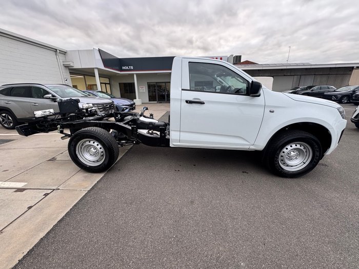 2026 ISUZU D-MAX SX