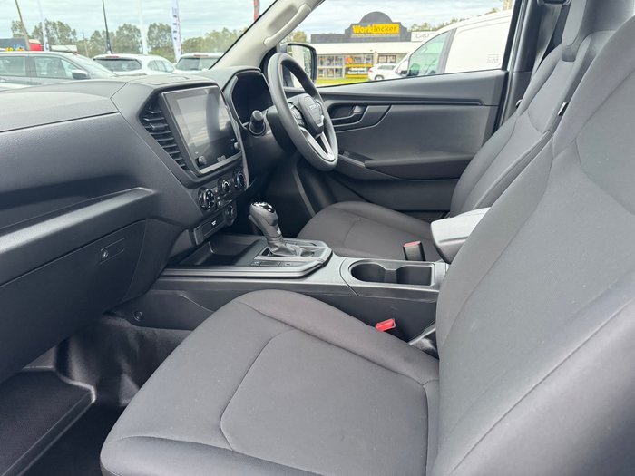 2026 ISUZU D-MAX SX