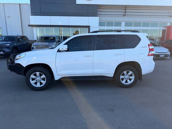2017 Toyota Prado GXL White