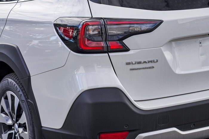 2025 Subaru Outback AWD Touring XT
