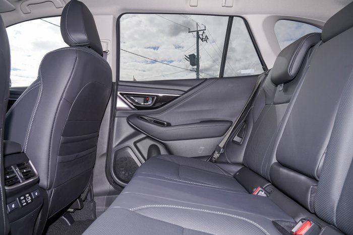 2025 Subaru Outback AWD Touring XT