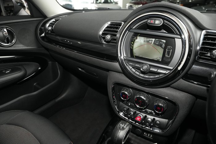 2017 MINI Clubman Cooper