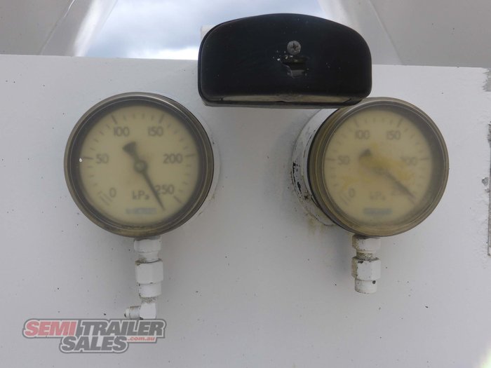 1990 Airgas Engineering Bulk Tanker B Double Set