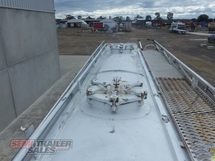 1990 Airgas Engineering Bulk Tanker B Double Set