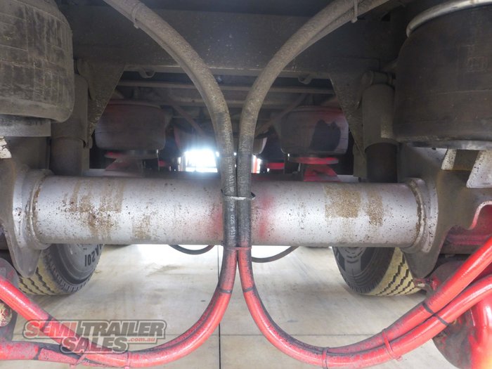 2006 Maxitrans 12 Pallet Refrigerated Rollback Pantech A Trailer