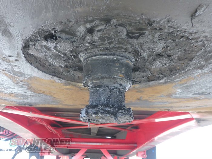 2006 Maxitrans 12 Pallet Refrigerated Rollback Pantech A Trailer