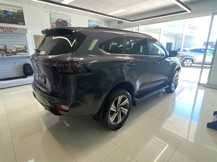 2025 ISUZU MU-X LS-T