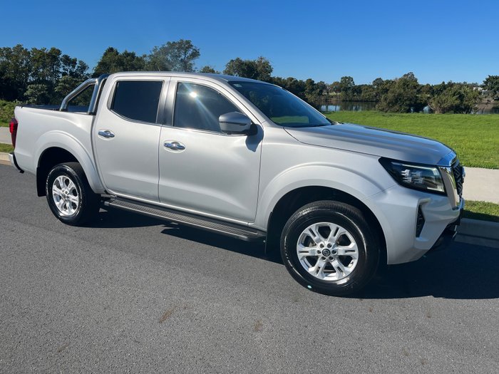 2021 NISSAN NAVARA